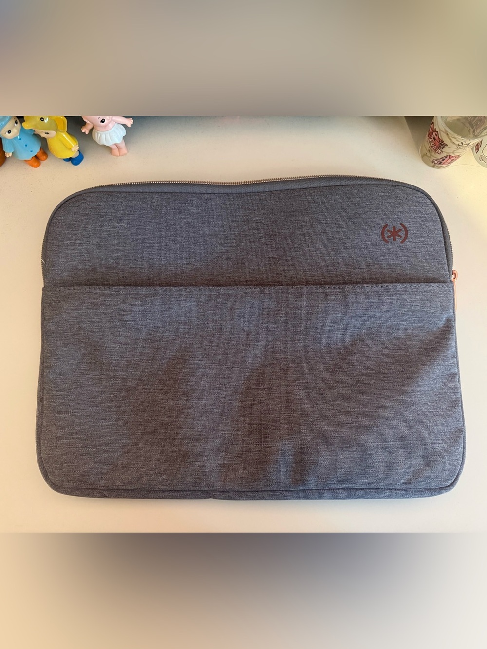 Speck Gray Heather with Rose Gold Laptop Sleeve